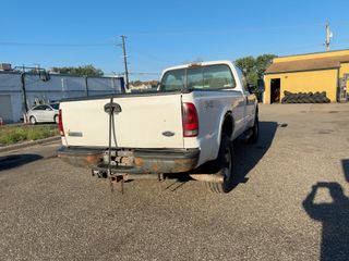 2005 Ford F-350 - Exterior Rear Right Corner Image